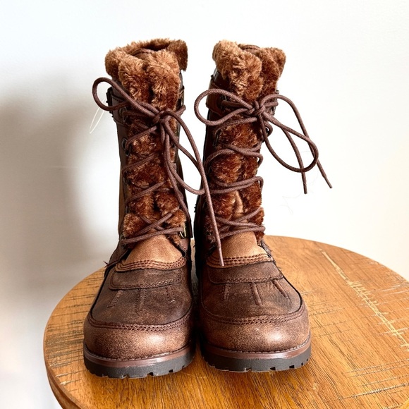 Brown Fur-Lined Women's Boots - Picture 3 of 11